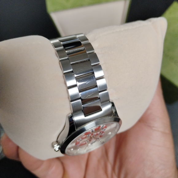 Mens Gucci Watch Snake - Picture 7 of 10